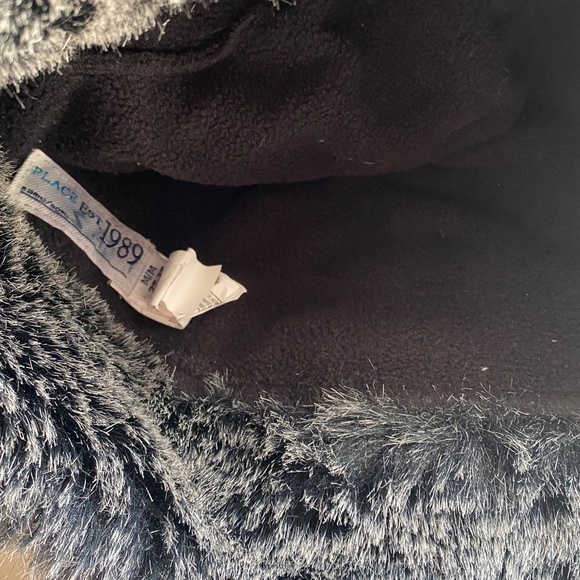 🏷️Place Quilted Navy Hat with Faux Fur - Picture 2 of 5